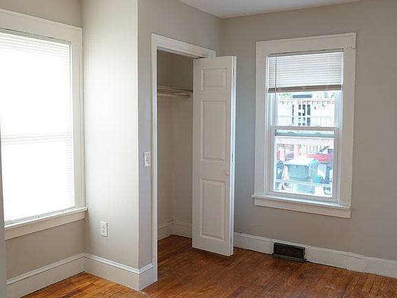 3rd image of 172 Fruit Hill Ave #1