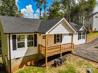 13 Greenridge Rd, Weaverville, NC 28787