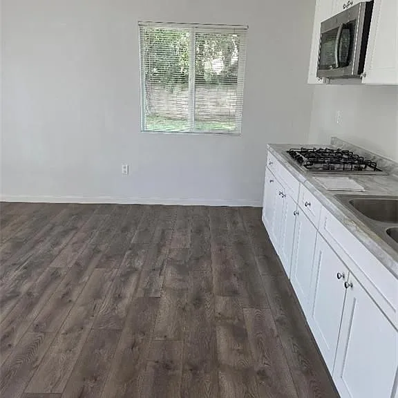 8371 Capistrano Ave — Photo 1