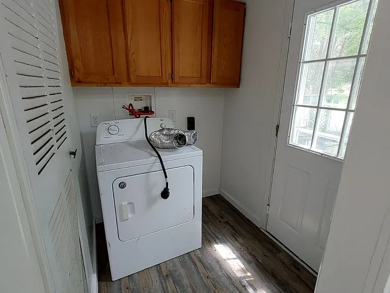 4044 Circle Dr — Photo 10