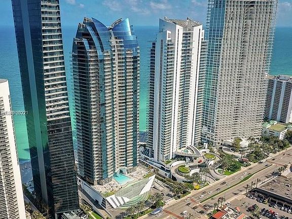 3rd image of 17120 Collins Ave