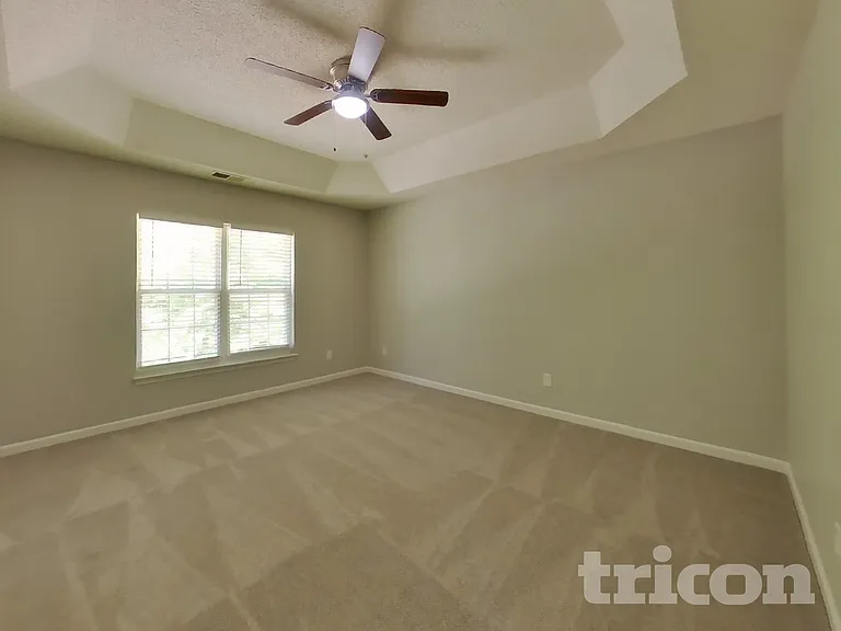 4035 Far West Dr — Photo 6