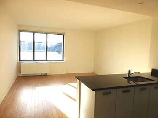 Rented by Sam Tabak | media 33