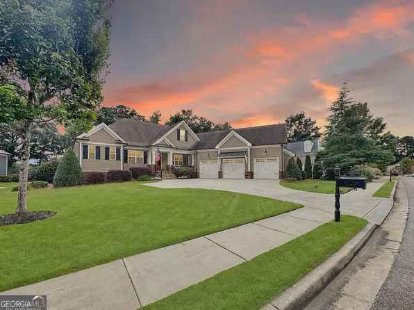 185 Lake Shore Dr, Newnan, GA 30265