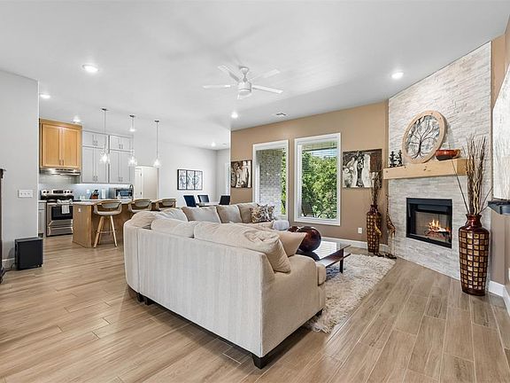 5th image of 10401 Dove Ct