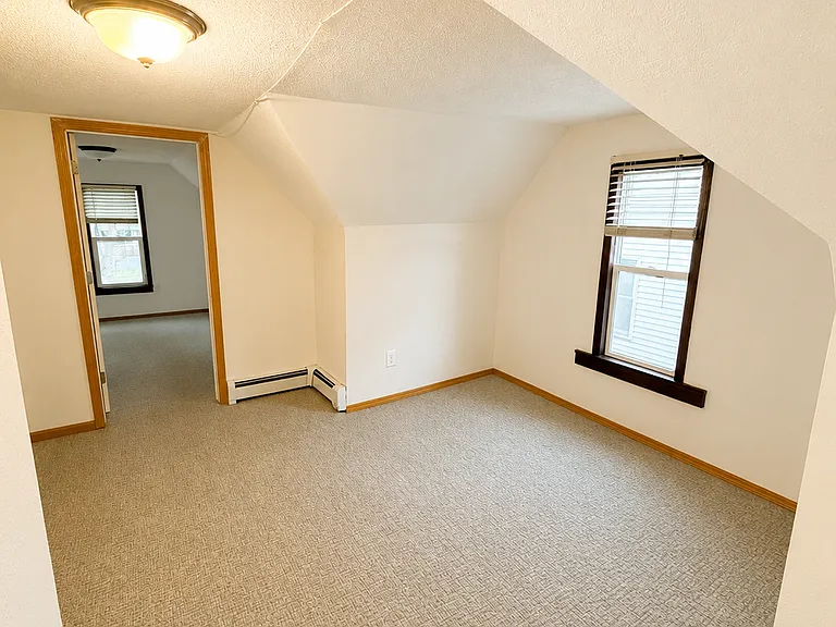 2210 Aldrich Ave N — Photo 18