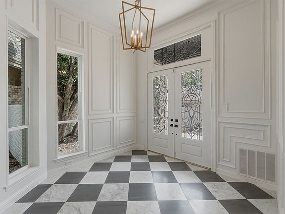 5th image of 7 Royal Terrace Ct
