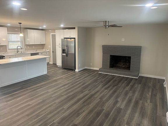 2nd image of 5532 Stewart Dr