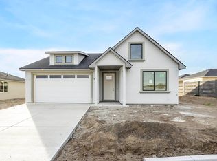 2902 E Helena St, Pasco, WA 99301