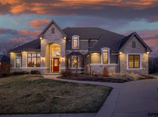 1301 N 190th St, Elkhorn, NE 68022