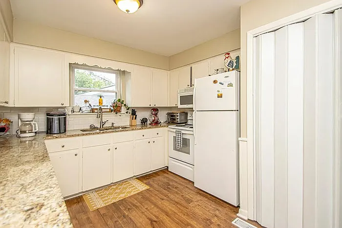 3801 Hill Rd #5 — Photo 6