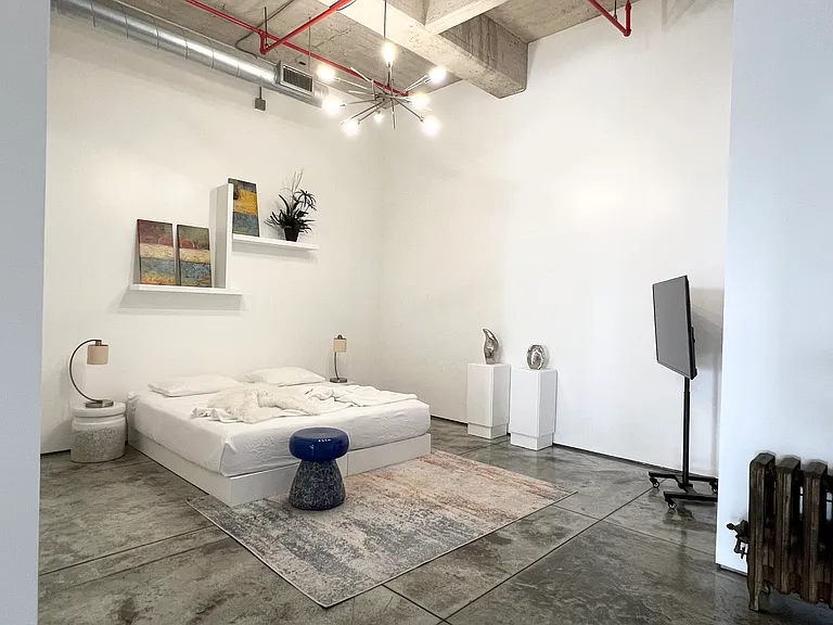 Bedroom with King Size Bed