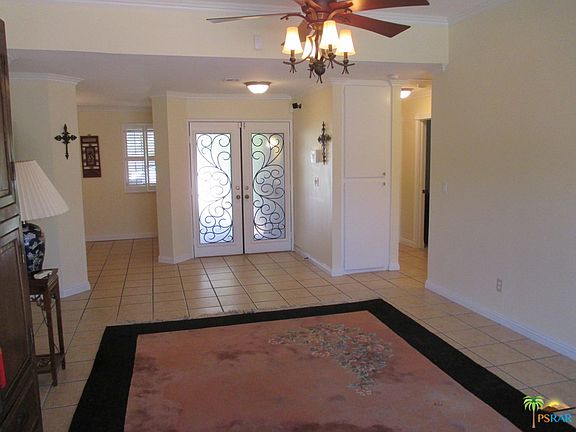 3rd image of 1476 E Luna Way