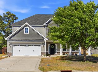 90 W Bailey Lane, Hampstead, NC 28443
