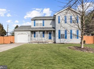 30 Lynn Dr, Burlington, NJ 08016