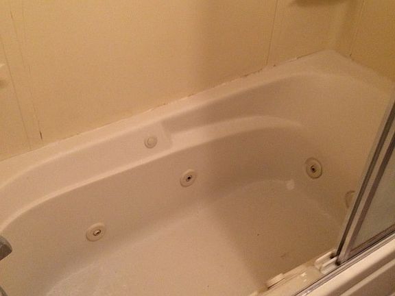 Whrilpool tub Jacuzzi