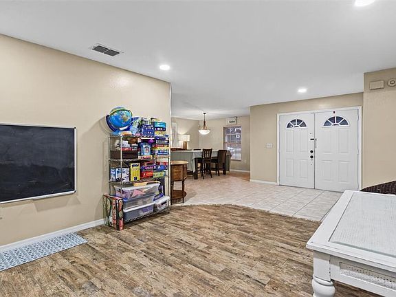 5th image of 1540 ROSA COURT