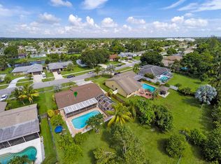 183 Bobwhite Rd, Royal Palm Beach, FL 33411