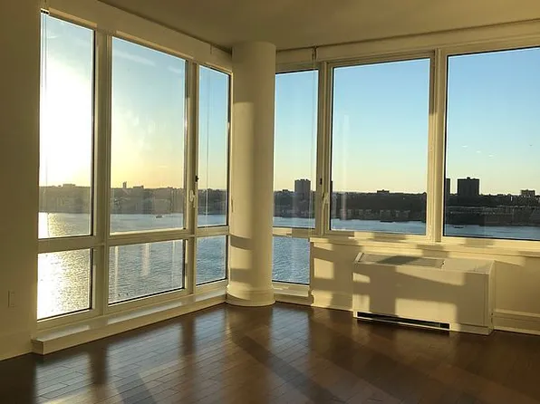 60 Riverside Blvd APT 1805, New York, NY 10069