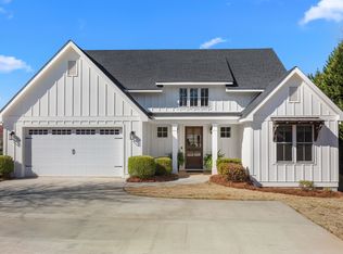 1041 Shoreline Dr, Madison, GA 30650
