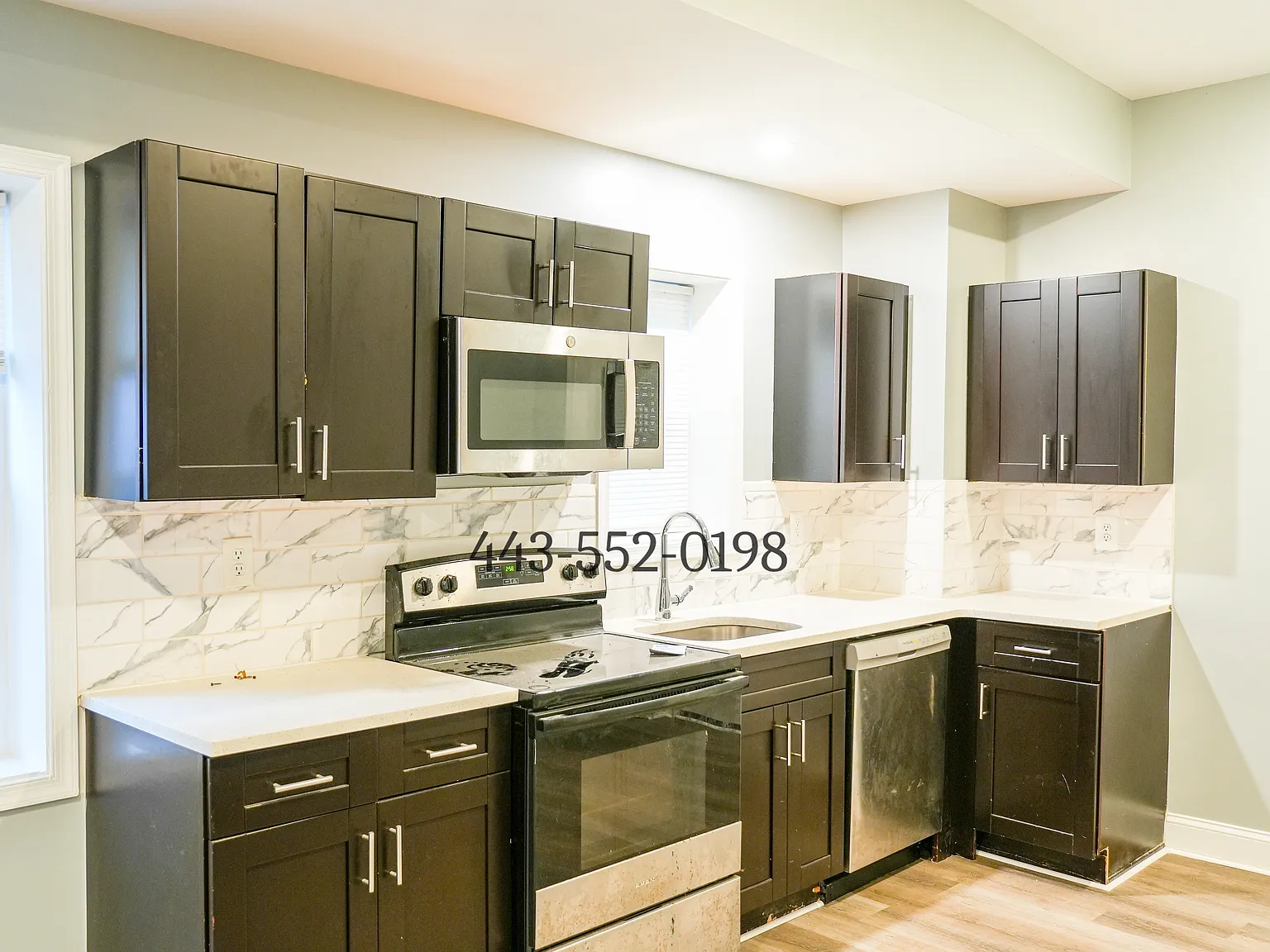 3 bed, 1.5 bath, 1200 sqft, $2,100 — Photo 4