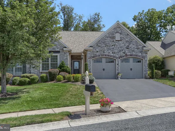 403 Village Way, Harrisburg, PA 17112