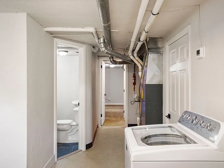 2085 S Saint Paul St — Photo 12