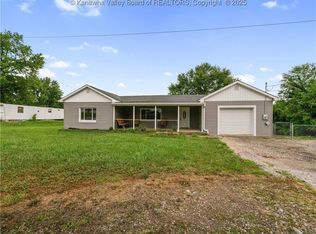 2635 Greenhills Rd, Ravenswood, WV 26164