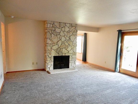 Spacious living room, adjacent to balcony & dining room