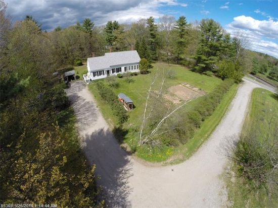 7 Dayspring Dr, Topsham, ME 04086