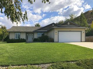 1939 Jolen Dr, Wenatchee, WA 98801