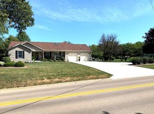 738 Timber Creek Rd, Dixon, IL 61021