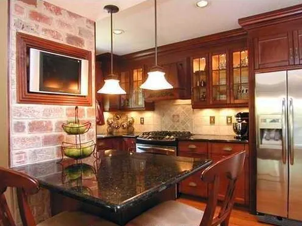 (undisclosed Address), West Hartford, CT 06117
