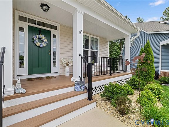 3rd image of 8712 Sanibel Ct