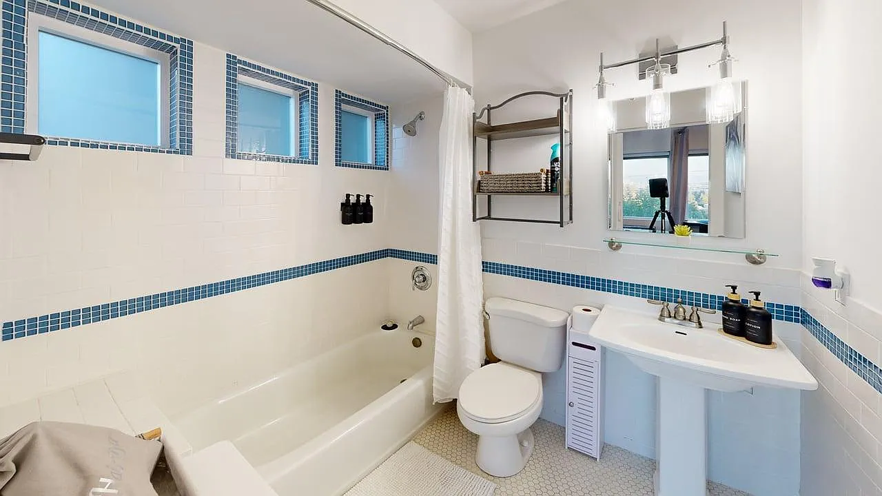 Studio, 337 sqft, $2,000 — Photo 4