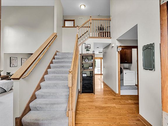 4th image of 236 Isleview Dr