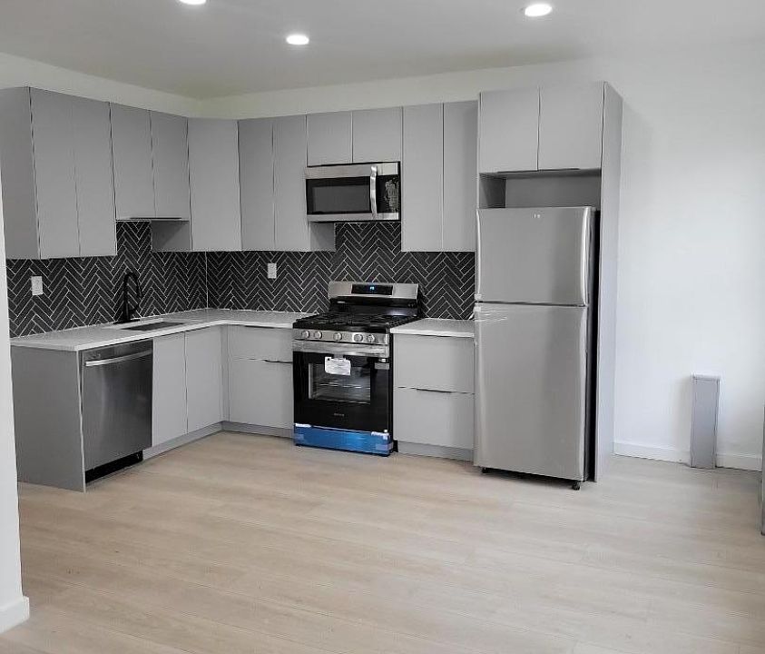 1st image of 851 Madison Ave #3A