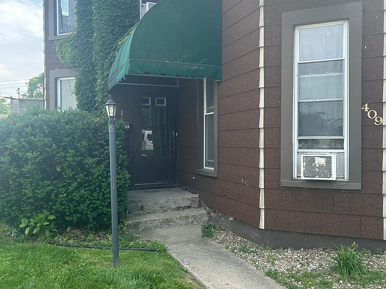 409 W Mulberry St #1 — Photo 11