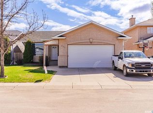 671 Fairbrother Pl, Saskatoon, SK S7S1J2