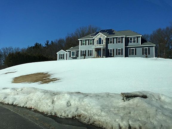 4th image of 35 Burns Hill Dr
