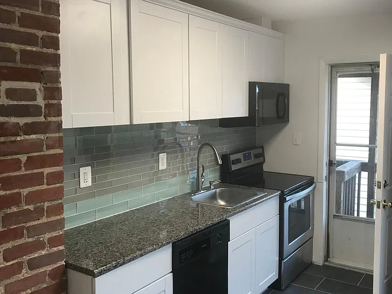 304 Broadway St #201 — Photo 2