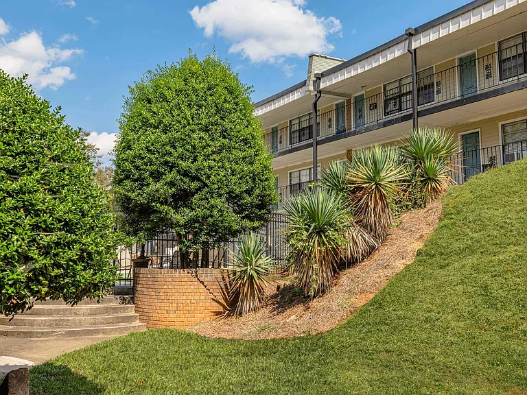 Selwyn Flats — Photo 47