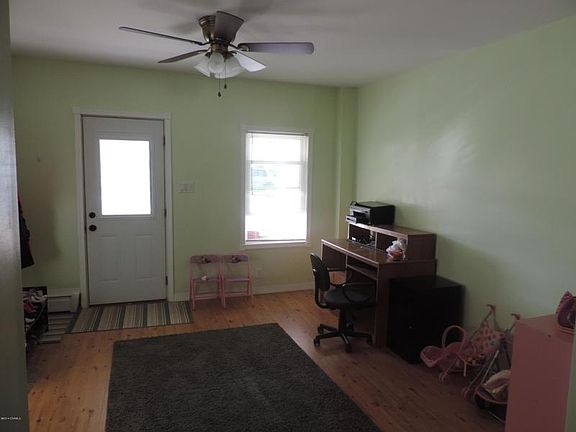 New laminate flooring, ceiling fan