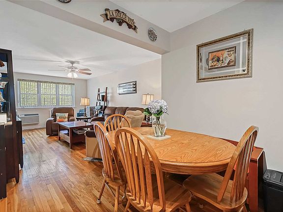 4th image of 151-31 88th St APT 3L