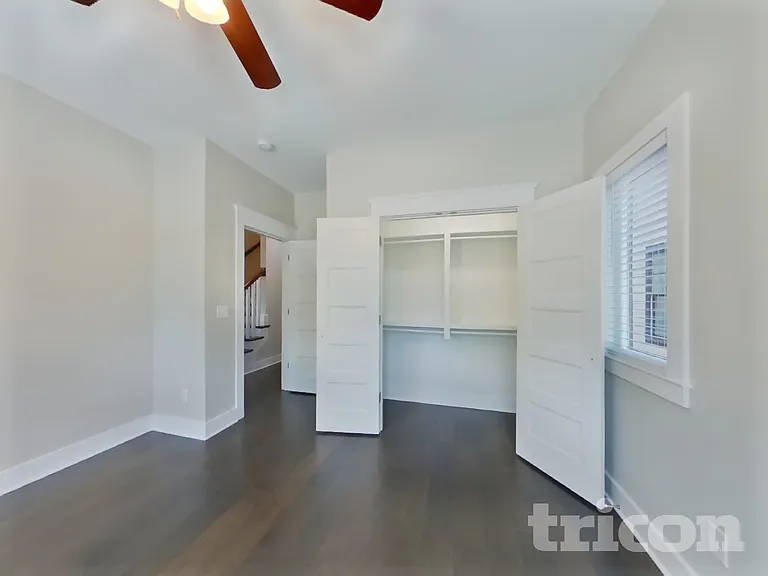 1248 Hillwood Private Cv — Photo 10