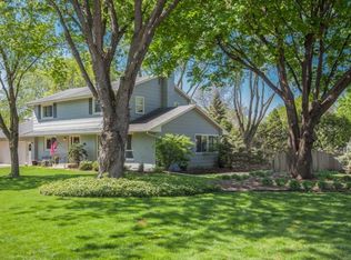 6500 Limerick Dr, Edina, MN 55439