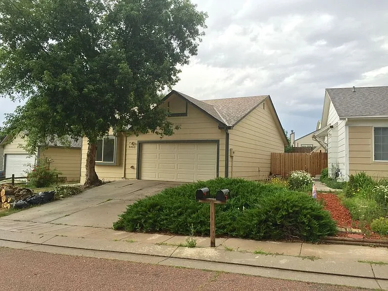6460 Mohican Dr — Photo 2