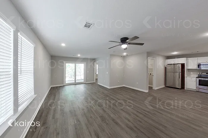 158 Cottage Grove Rd — Photo 5