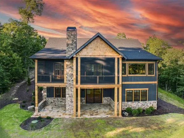 387 Hickory Way, Mineral Bluff, GA 30559