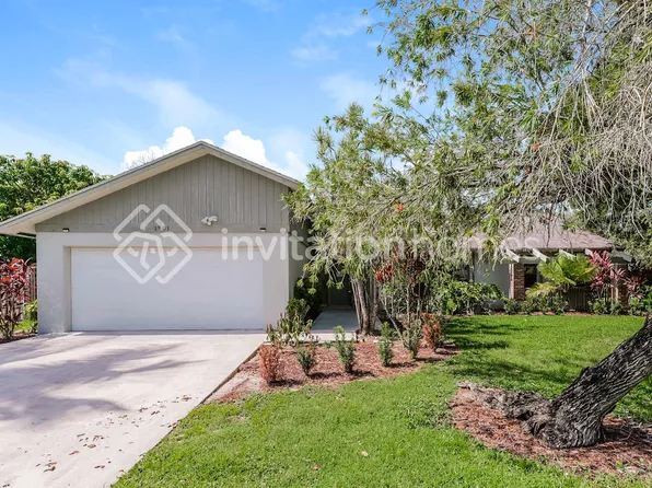 1901 Shower Tree Way, Wellington, FL 33414